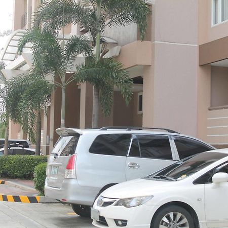 Stradella Hotel Pasig City Exterior foto