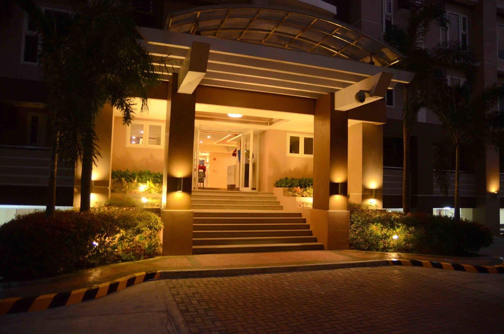 Stradella Hotel Pasig City Exterior foto
